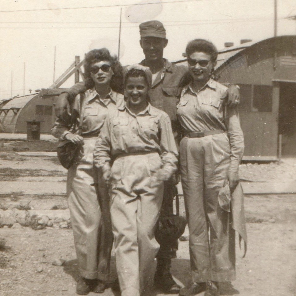 c1950s Military Camp Quonset Hut Women Fatigues Snapshot Photo Soldiers Base Vtg