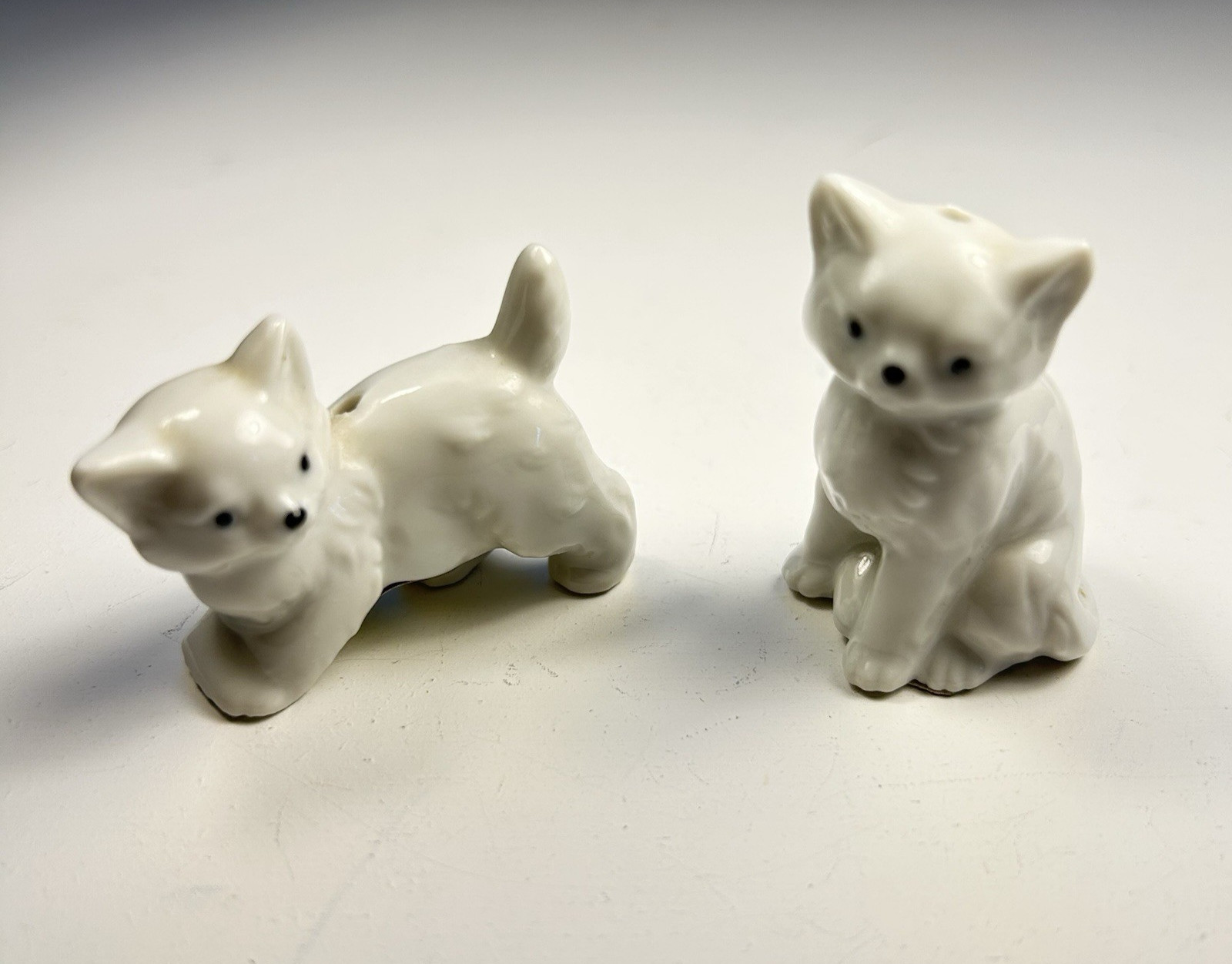 Lot 2 Takahashi Japan Porcelain Cats Miniature Tiny White