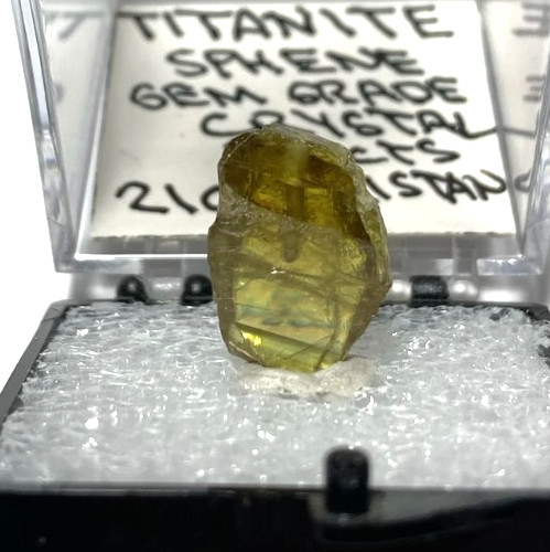 Gem Grade Titanite 8 ct. crystal Thumbnail from Pakistan