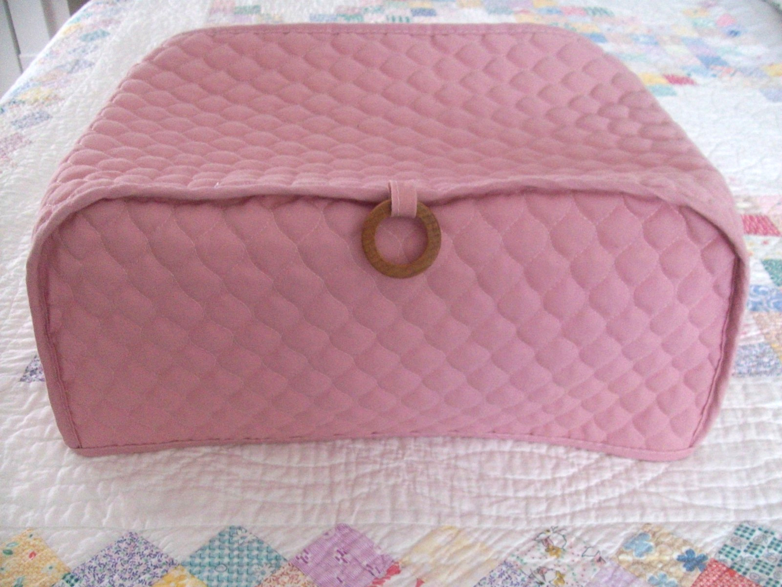 Vintage pink quilted w/wood ring pull toaster kitchen appliance cover NEW