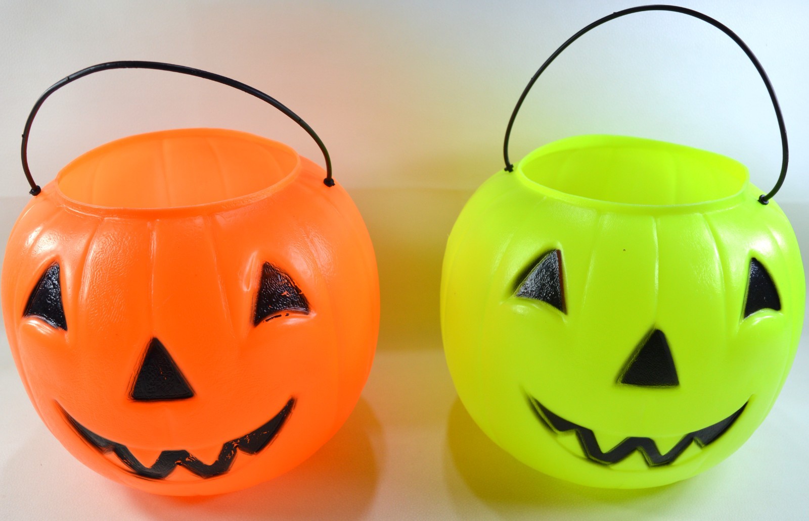 Lot Of 2 VTG Blow Mold Halloween Pumpkin Trick or Treat Pail Bucket General Foam Lot Of 2 VTG Blow Mold Halloween Pumpkin Trick or Treat Pail Bucket General Foam
