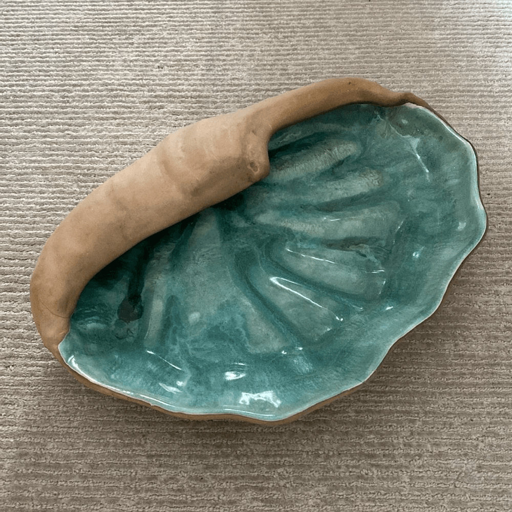 Flora Eckert Hammat Mid-Century Ceramic Seashell Sculpted Vintage Bowl