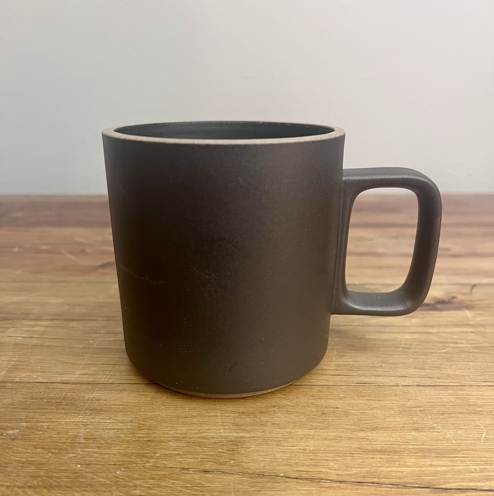 Hasami Porcelain 13 oz. Brown Mug Textured Matte NEW