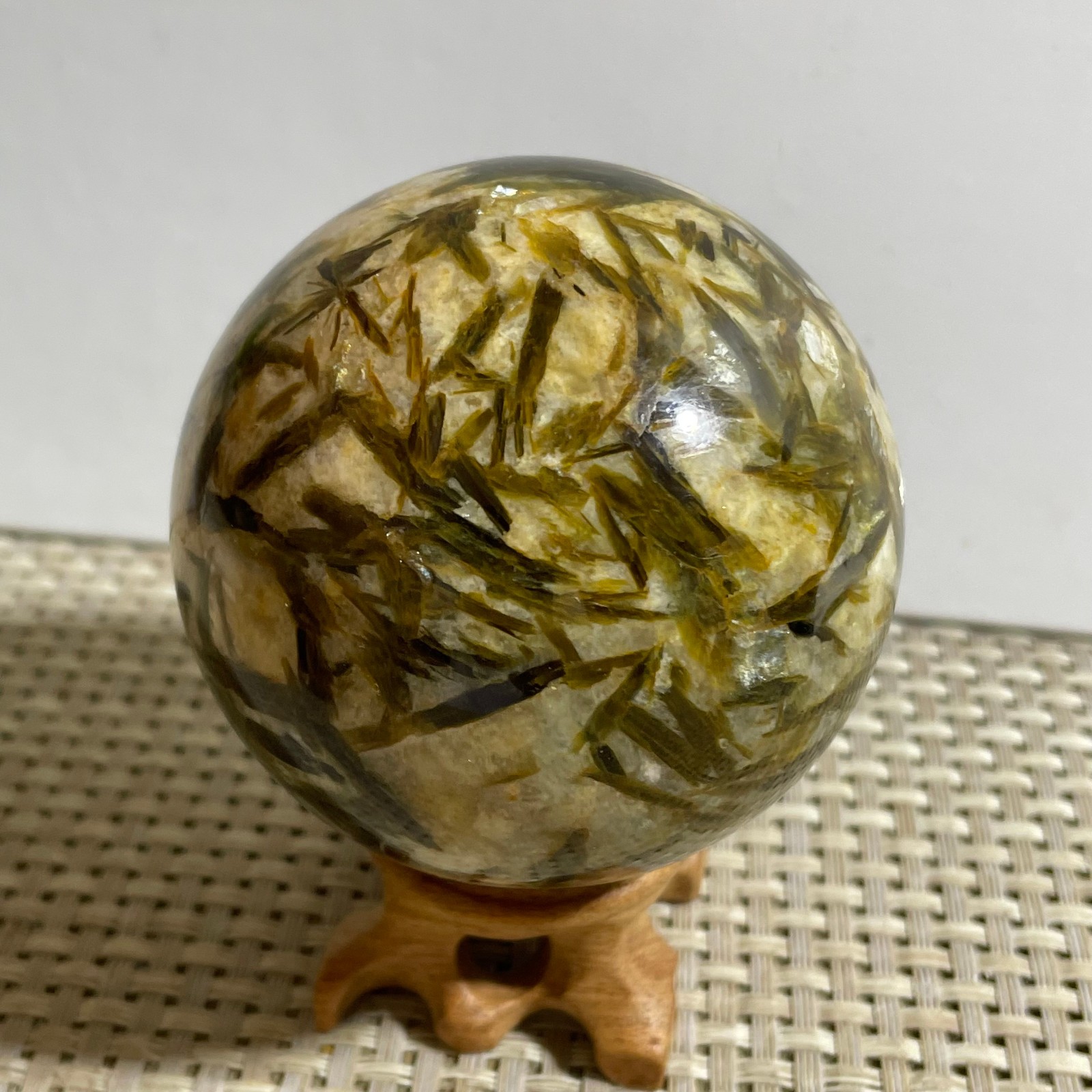383g Green Lepidolite Large Quartz Ball Crystal Sphere Healing Gems g49