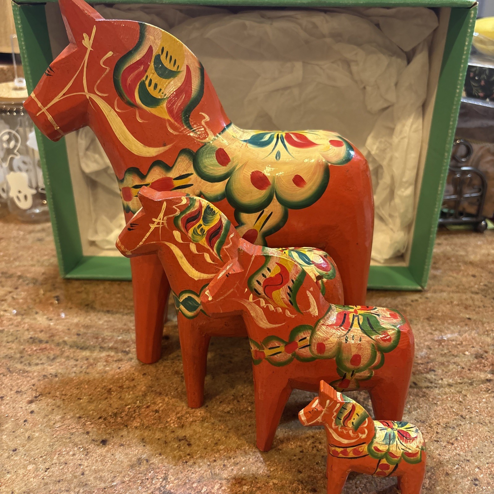 VTG Set  Of 4 Swedish Dala Horses Made In Sweden 10 “ /6”/5”/3” Tall Handmade