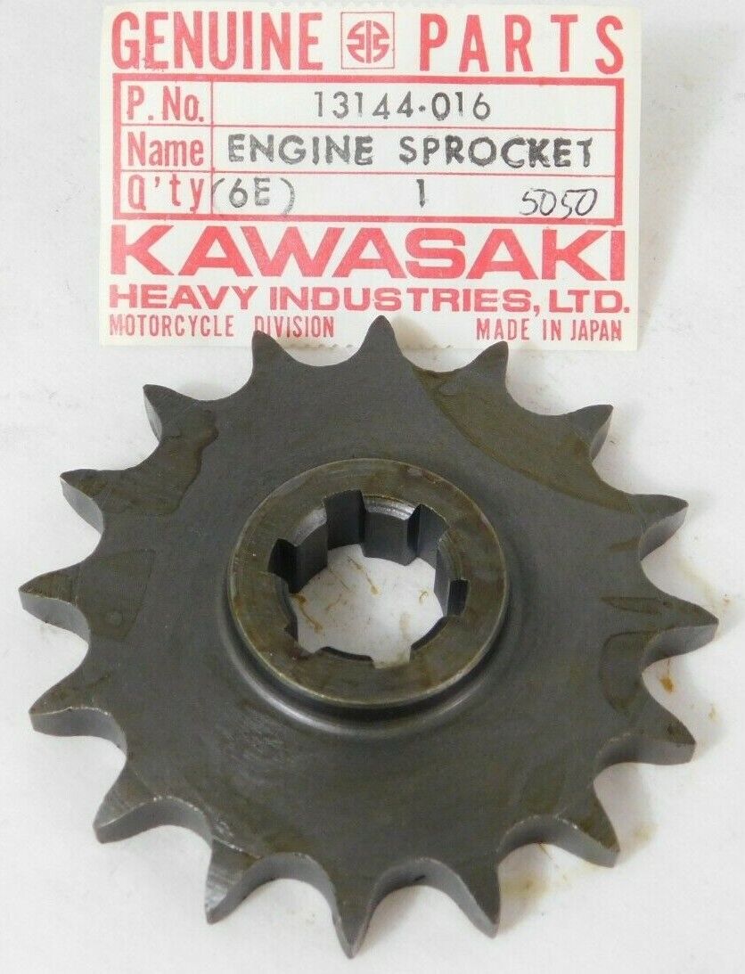 1 NOS 1967-1970 Kawasaki C2 F3 C2SS C2TR 16 Tooth Front Sprocket OEM 13144-016