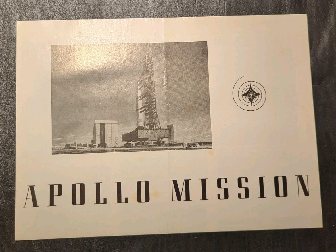 Vintage NASA/Apollo Mission Pamphlet 22\