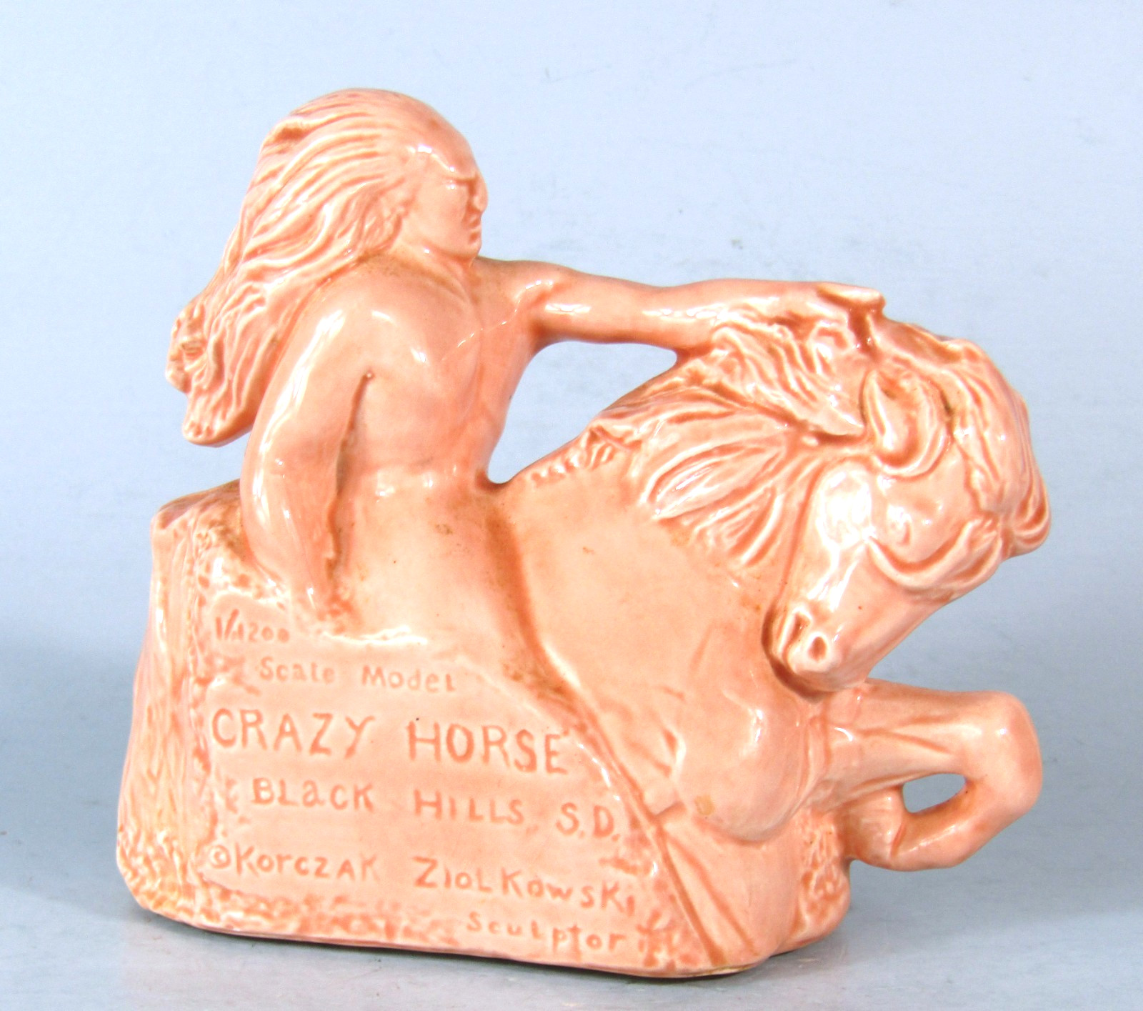 CRAZY HORSE MEMORIAL Souvenir Building 1/1200 Scale Replica Model by Korczak