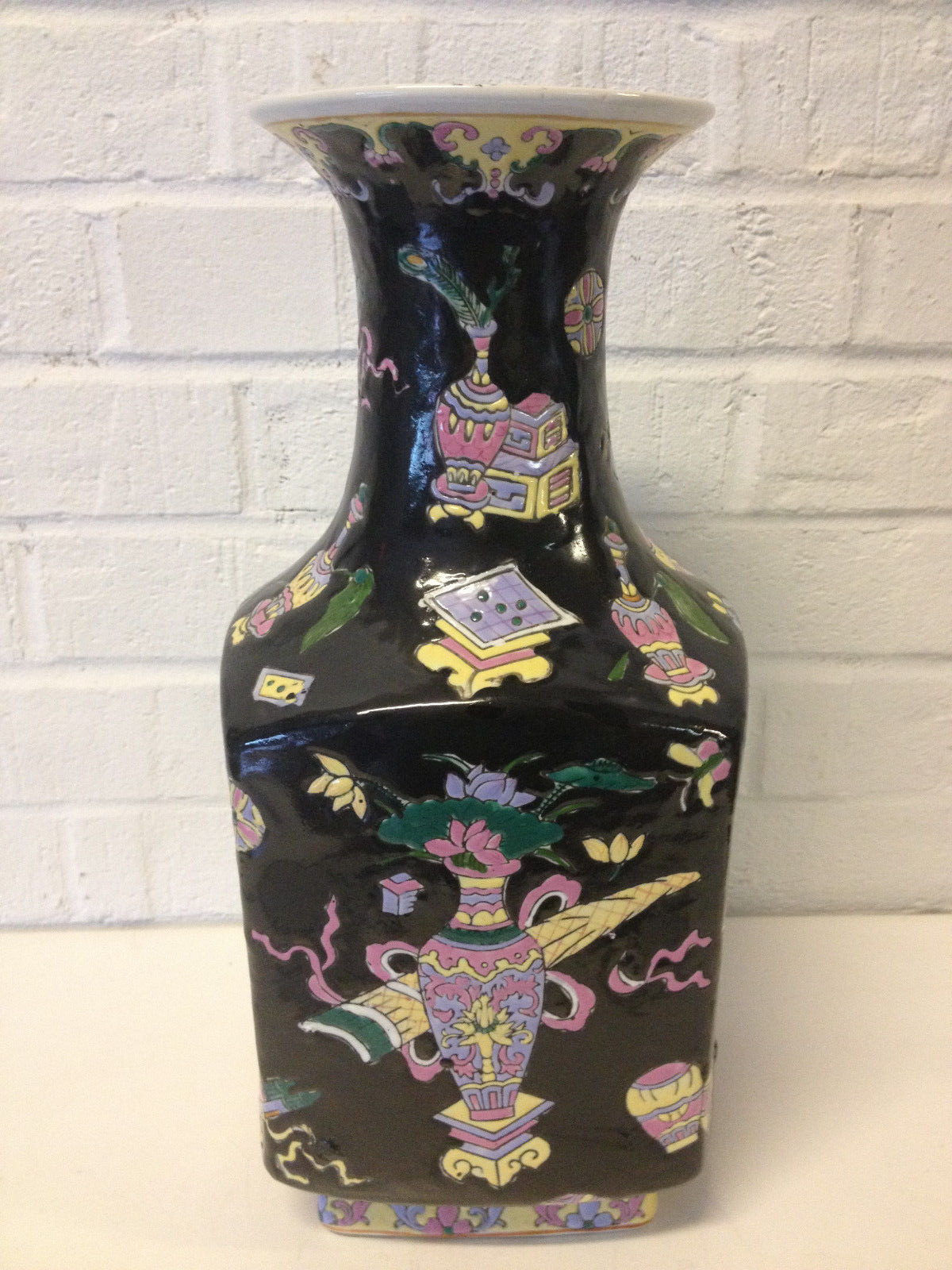 Vintage Chinese Zhongguo Zhi Zao Famille Noire Vase w/ Auspicious Symbol Dec.