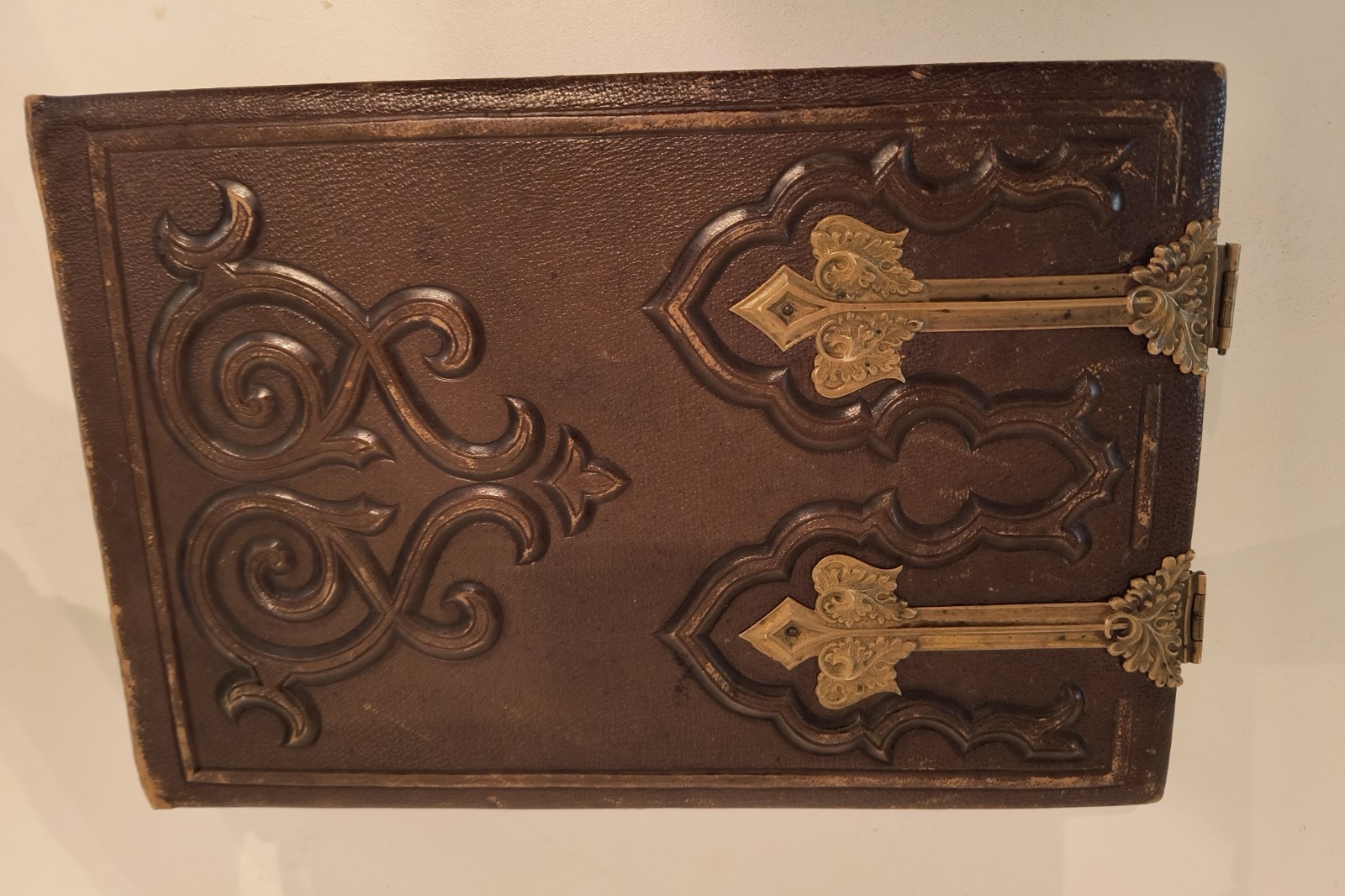 Antique CDV Tintype Photo Album + 60 Images Full