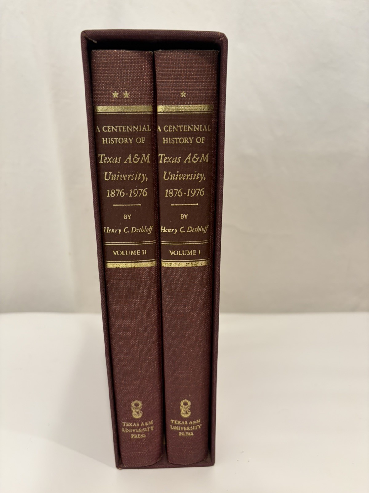A Centennial History of Texas A & M University 1876-1976 Dethloff Vol I/II