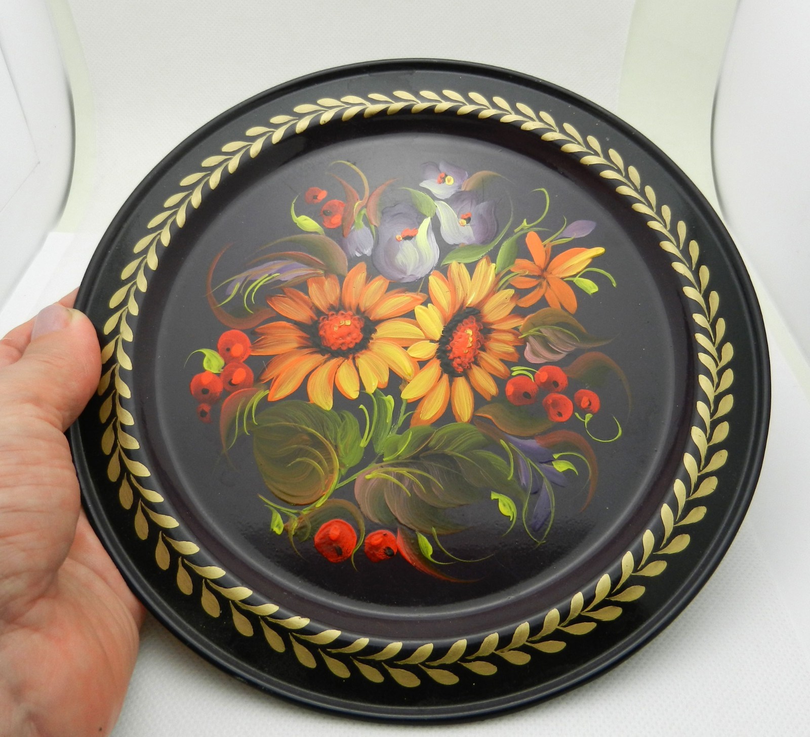 Vintage Zhostovo Round Floral Black Metal Folk Art 7.5\