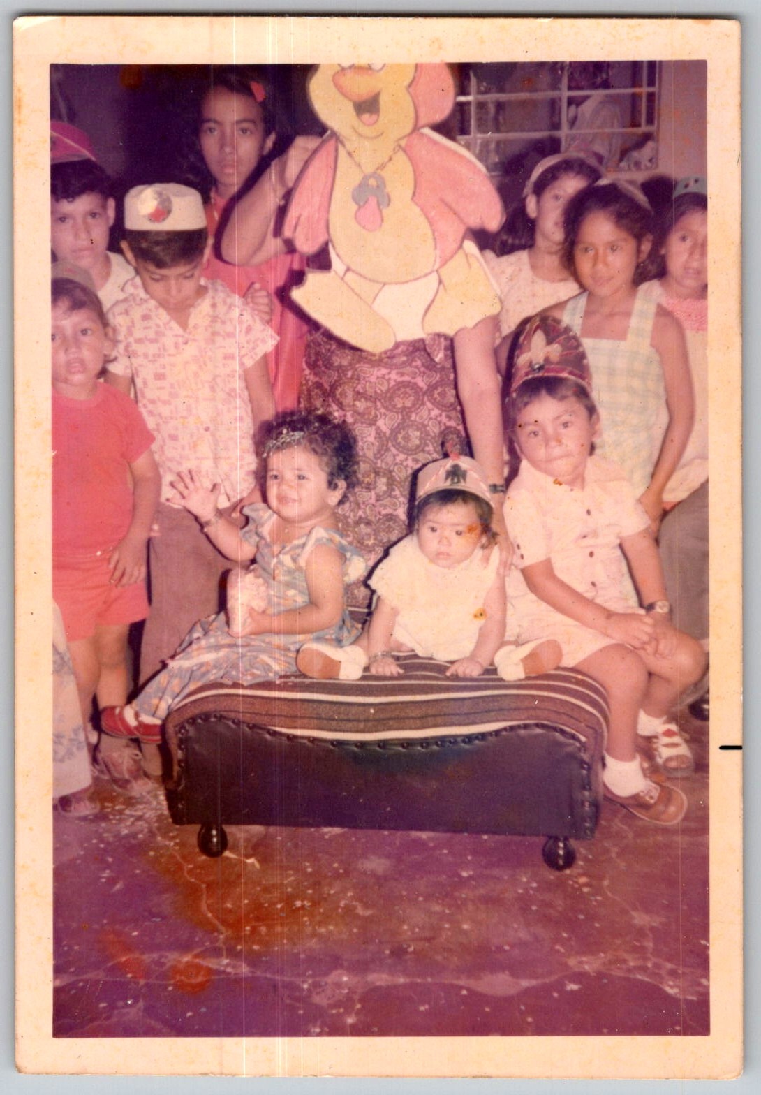 Vtg Color Snapshot Birthday Party Children Kids Tweety Bird Pinata Party Hats