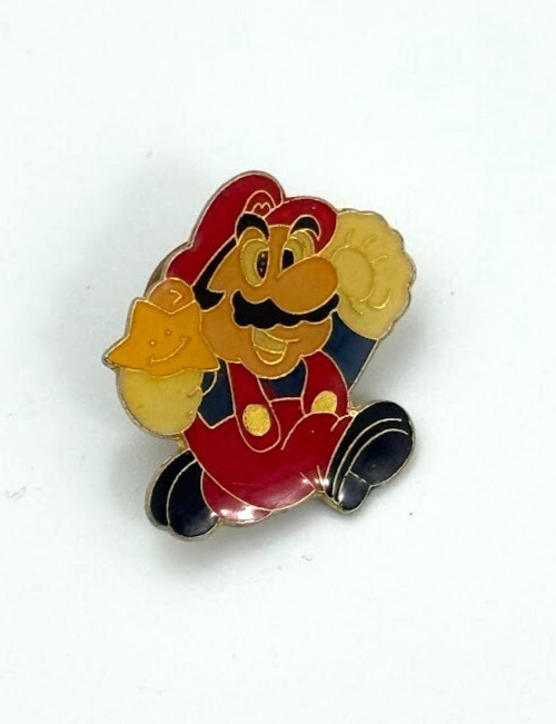 Nintendo Super Mario Bros Luigi 1988 Vtg Button Pin Brooch