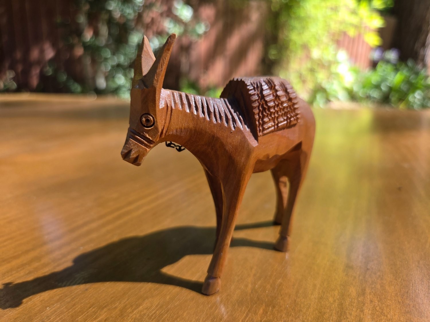 Vintage Hand Carved Wood Donkey Burro Pack Saddle Figurine Metal Chain 3in Brown