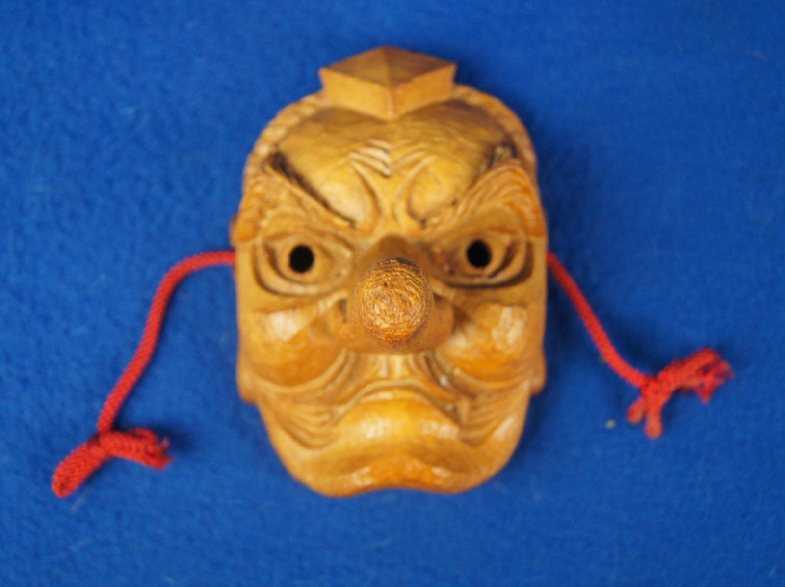 Vintage Japanese Resin TENGU Mask – YOKAI Folk Art Decor 4.25 X 3 X 3.5\