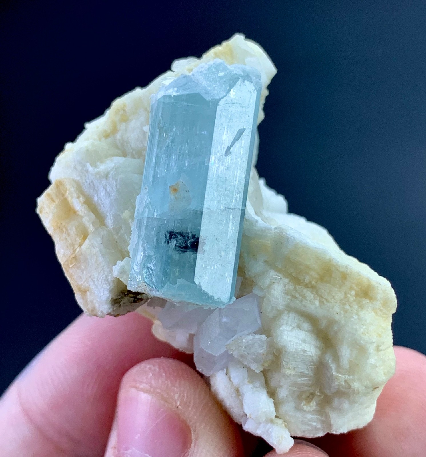 Aquamarine Crystal From Pakistan 185  Carat