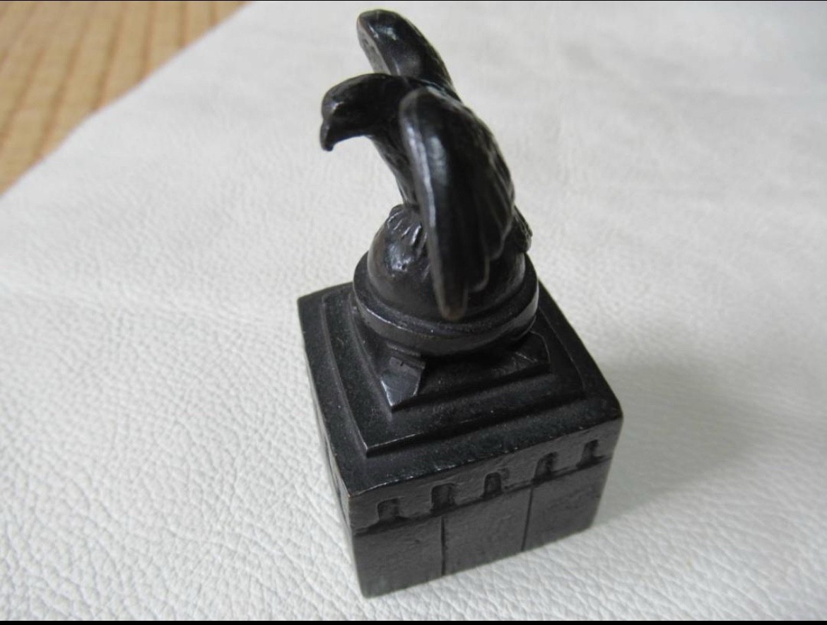 1930s Imperial Japanese War Memorial (Chukonhi) Eagle Paperweight Commemorative