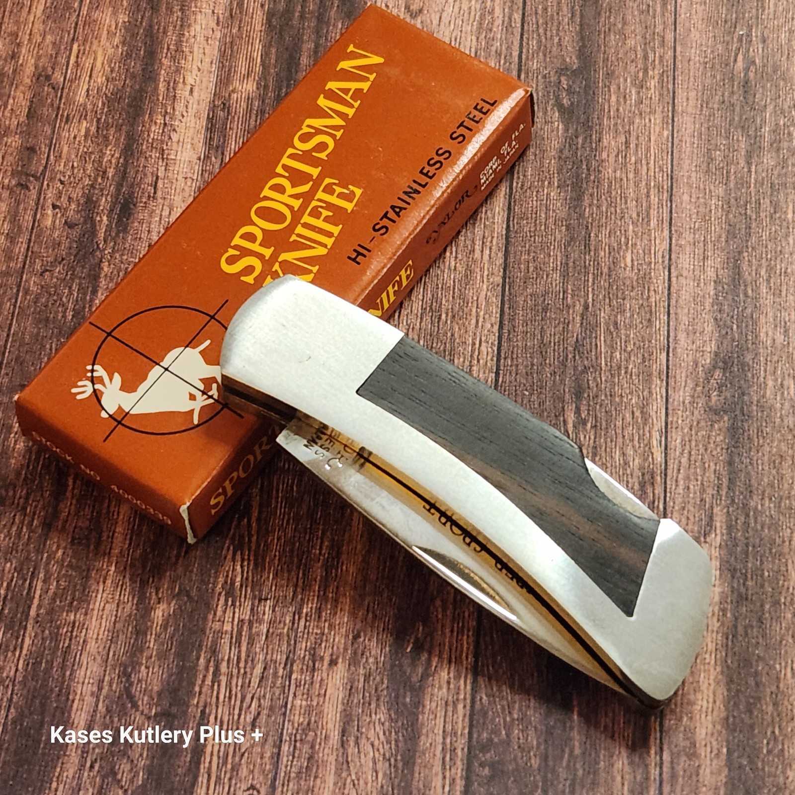 Vintage Valor Super Sport Lockback 3