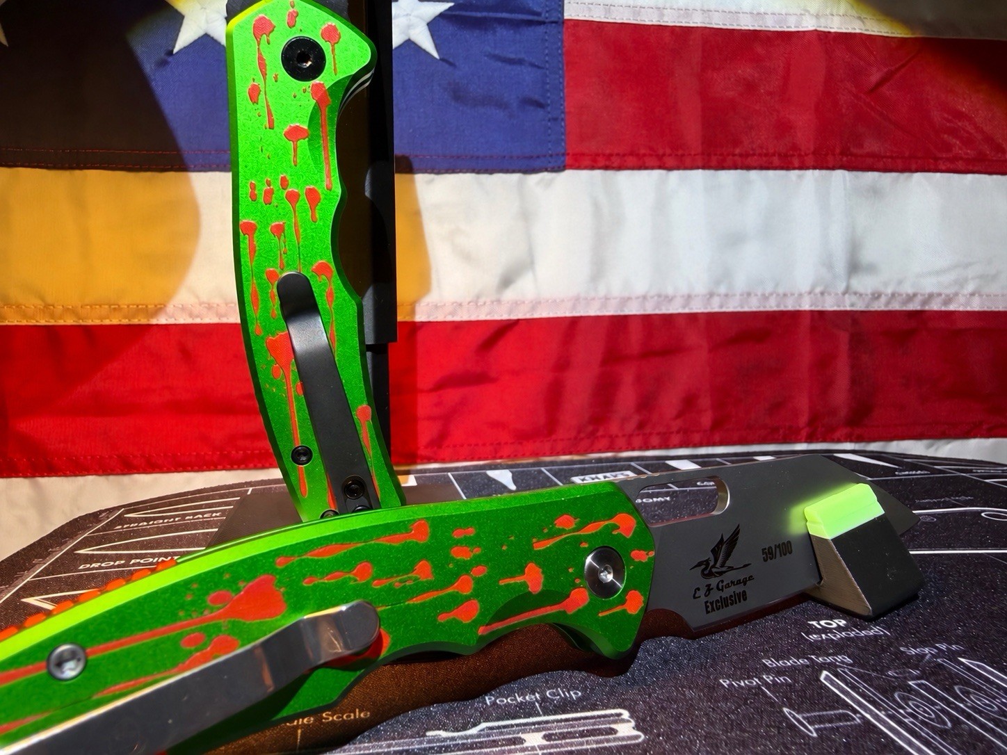 E Z Garage Zombie Exclusive Matching Numbered Knife Set 59/100 Green Tanto