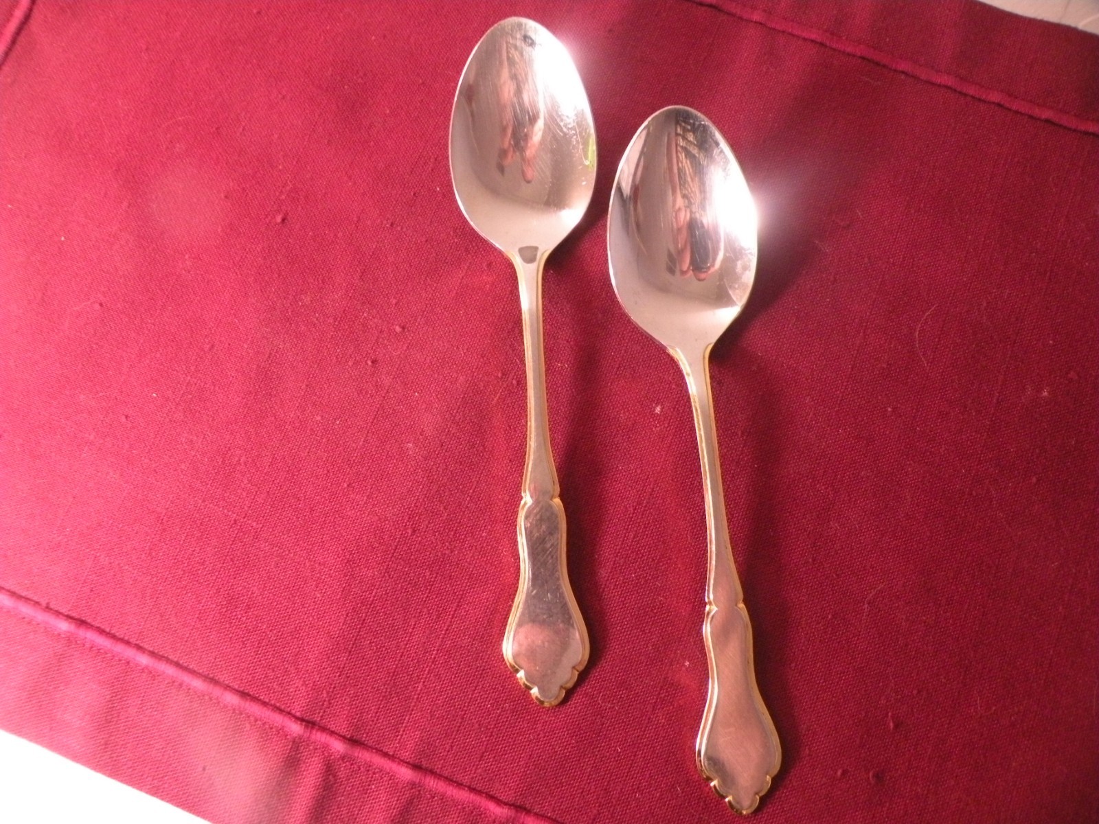 2 Oval Soup Spoons STANLEY ROBERTS Golden MAJESTY STAINLESS Gold Accent 7