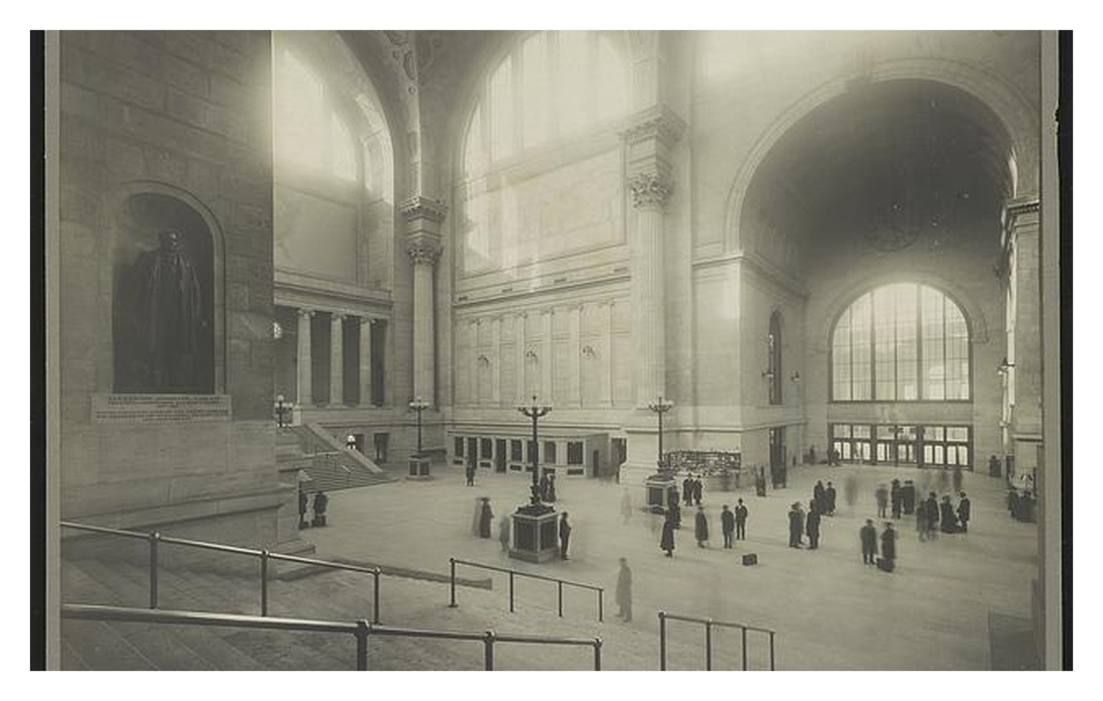 New York Pennsylvania Station Interior Standard Postcard