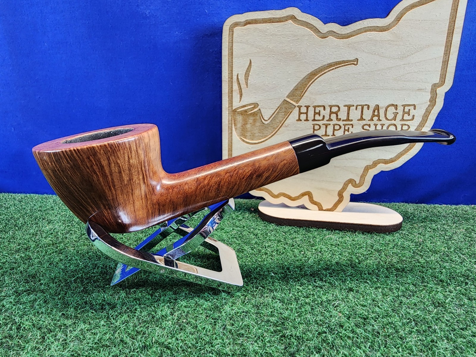 Charatan's Make Distinction XL Handmade Restored Briar Estate Pipe