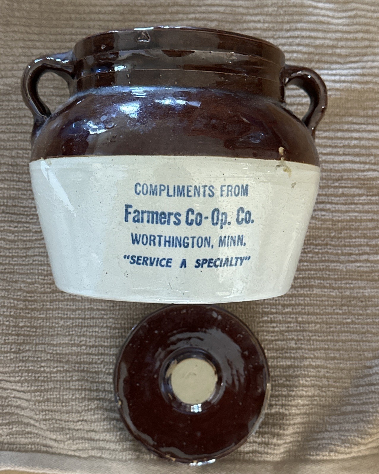 Red Wing Stoneware Advertising Bean Pot w/Lid Farmers Co-Op Worthington MN