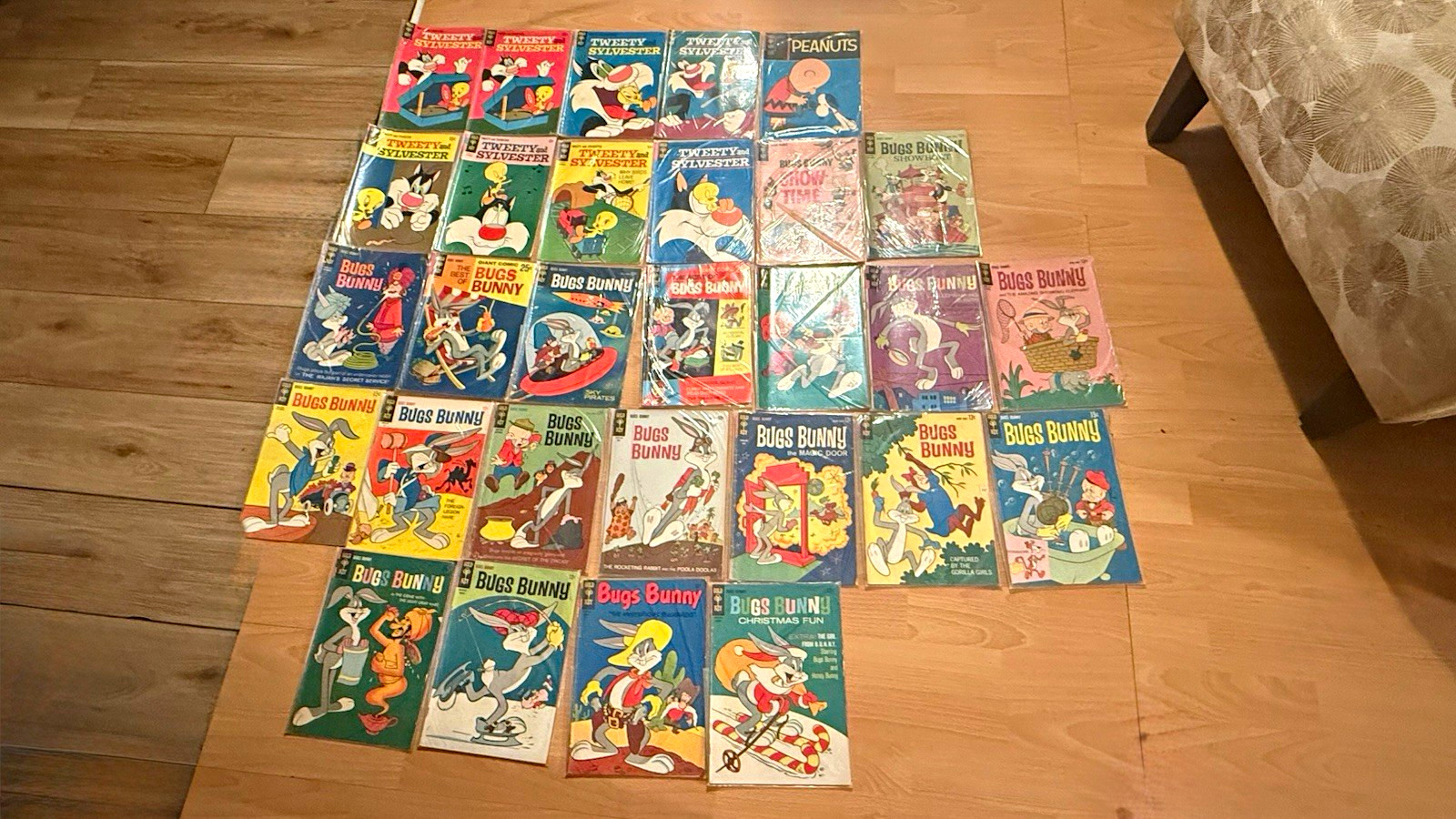 Gold Key Mixed Lot Bugs Bunny Tweety Sylvester + Peanuts Comics (Color)