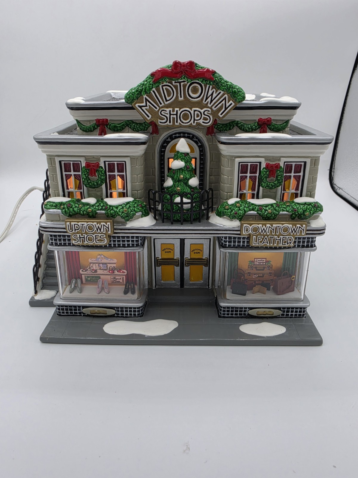 Dept. 56 Snow Village Midtown Shops #56.55334 Lighted Building Retired Accessory