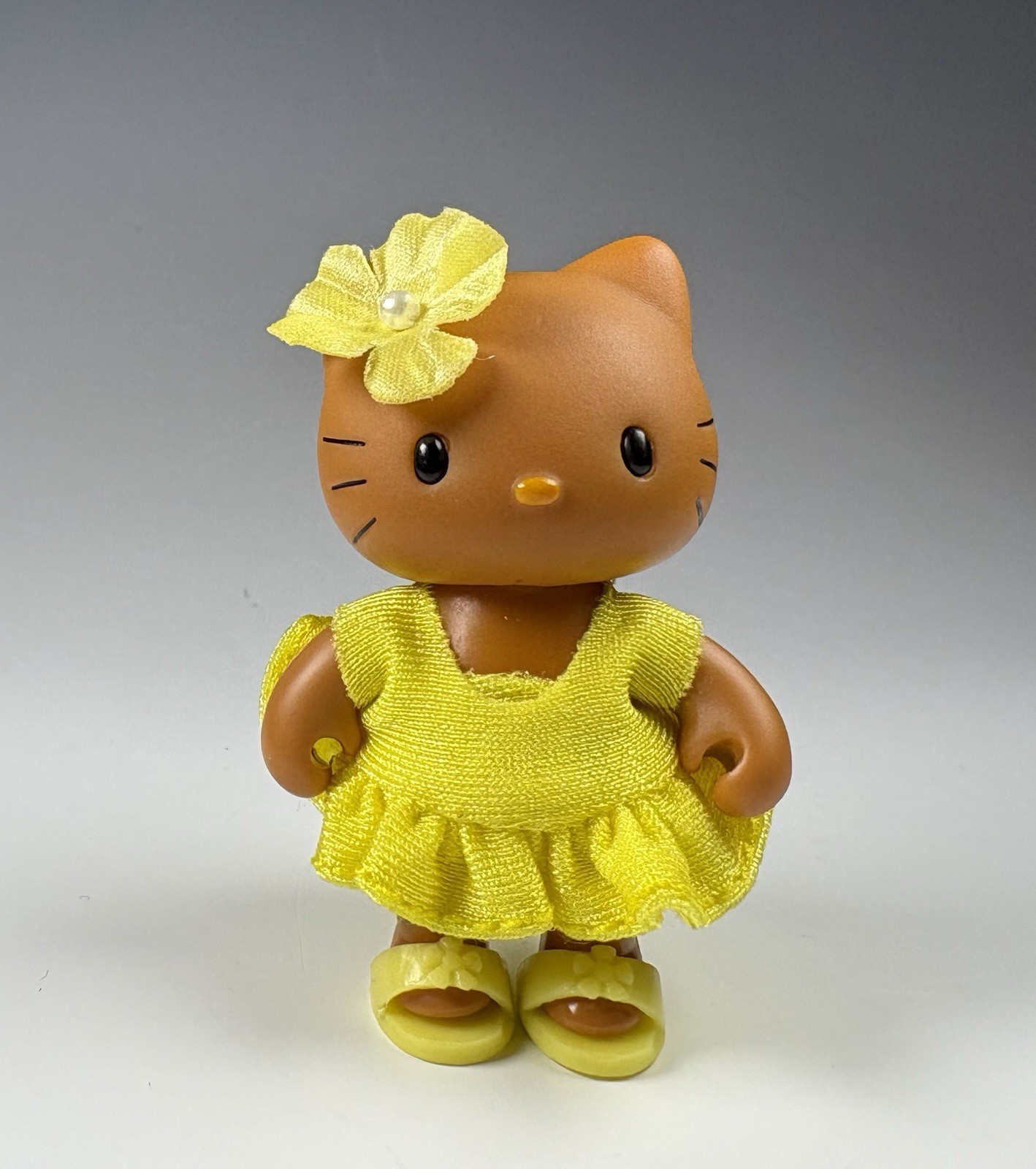 Hello Kitty Bandai 2002 Sun Tan Swimwear Mimmy Yellow With Shoes