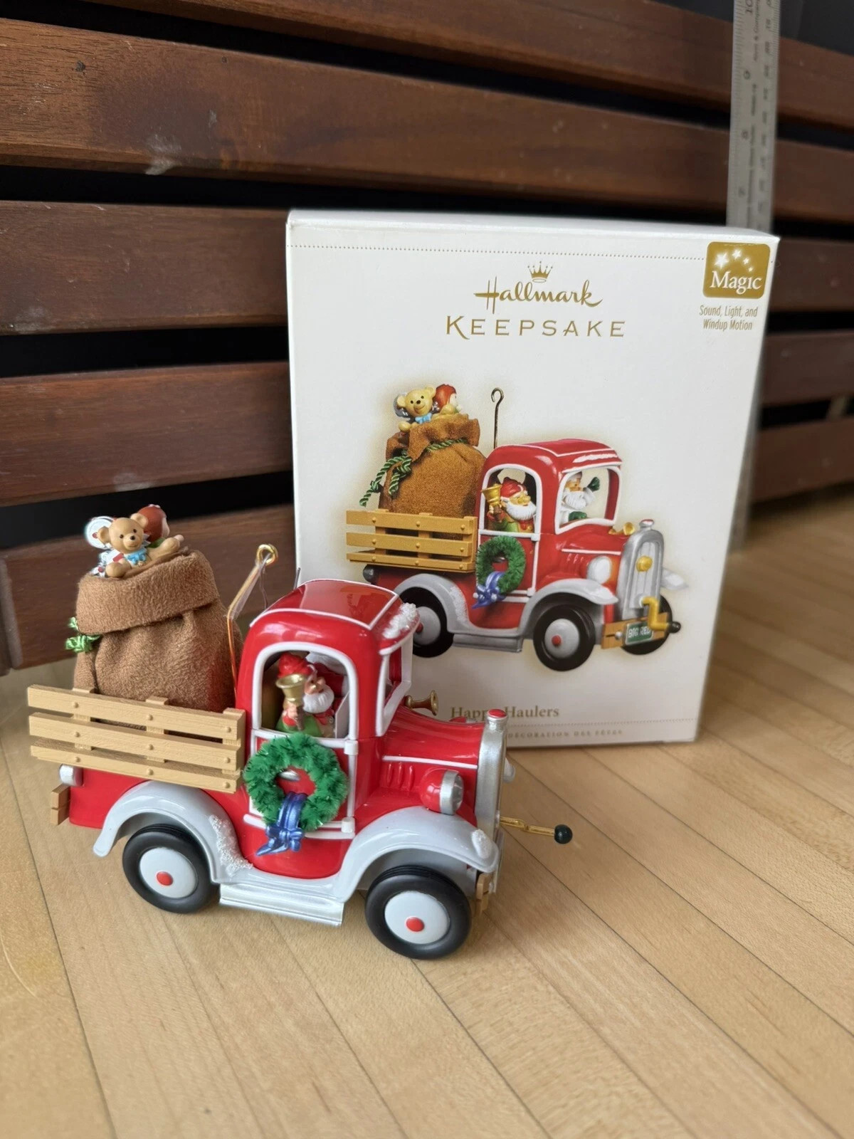 Hallmark 2006 Happy Haulers Light Sound & Windup Motion Magic  Ornament 710-412