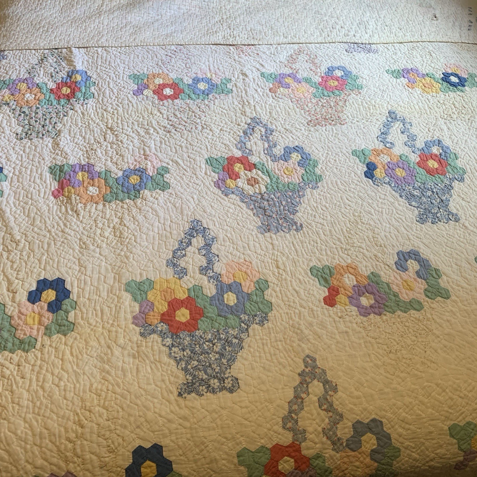 Vintage “Grandmother’s Flower Garden Basket” Quilt Cottagcore 1938 Signed FLAWS