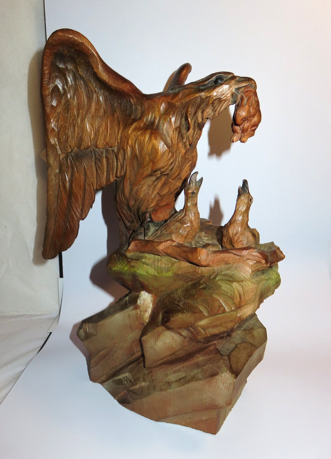 Vintage Italian Wood Carved Eagle Feeding Babies In Nest Art Sculpture 13-1/2\