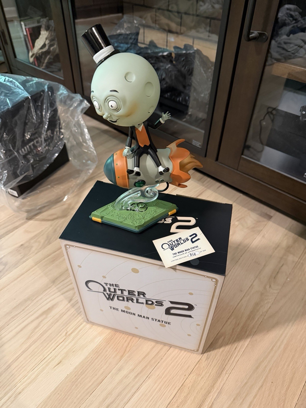 Dark Horse Direct Outer Worlds 2 The Moon Man Statue Light Up 219/500