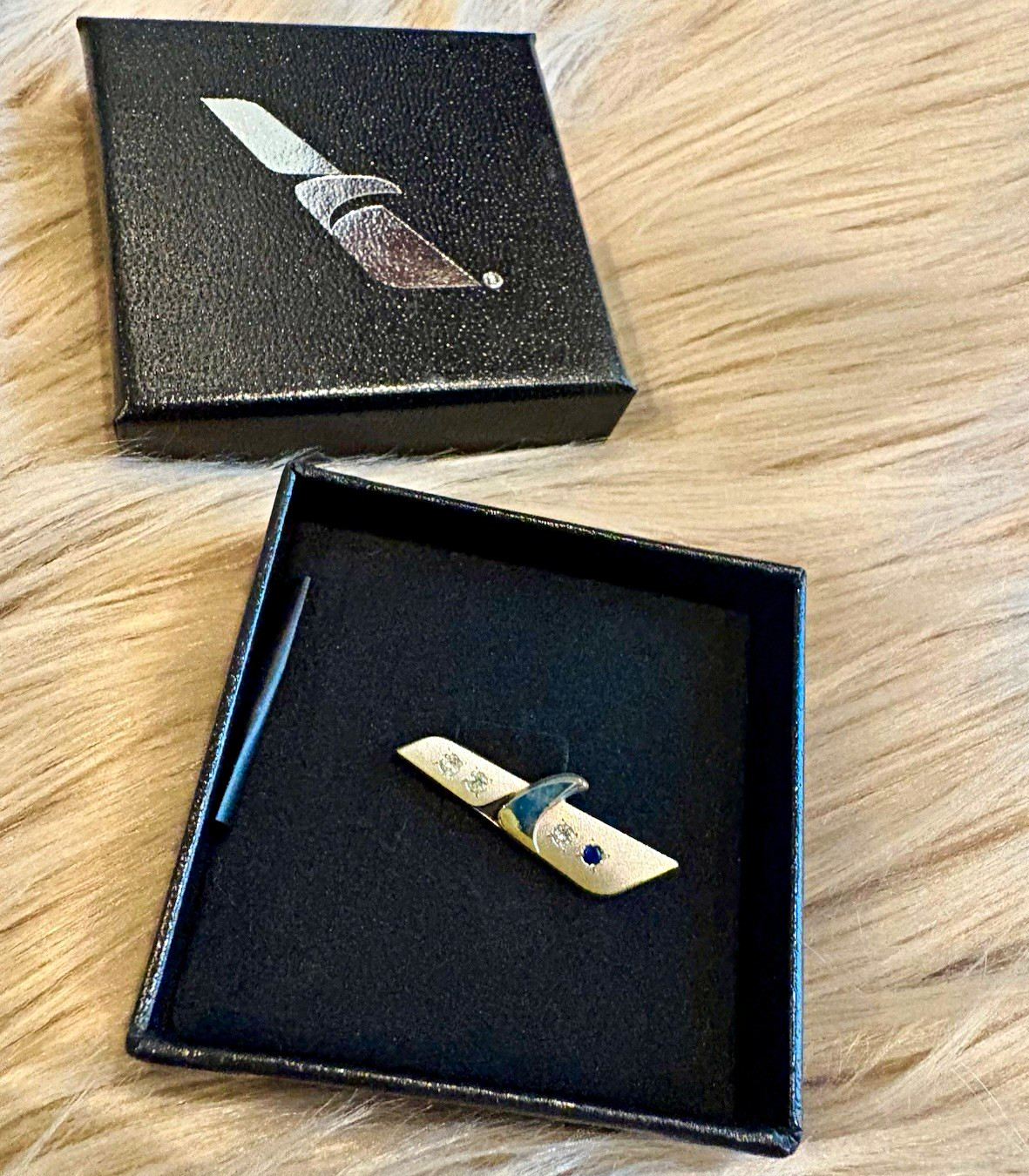 American 35 Year Service Pin