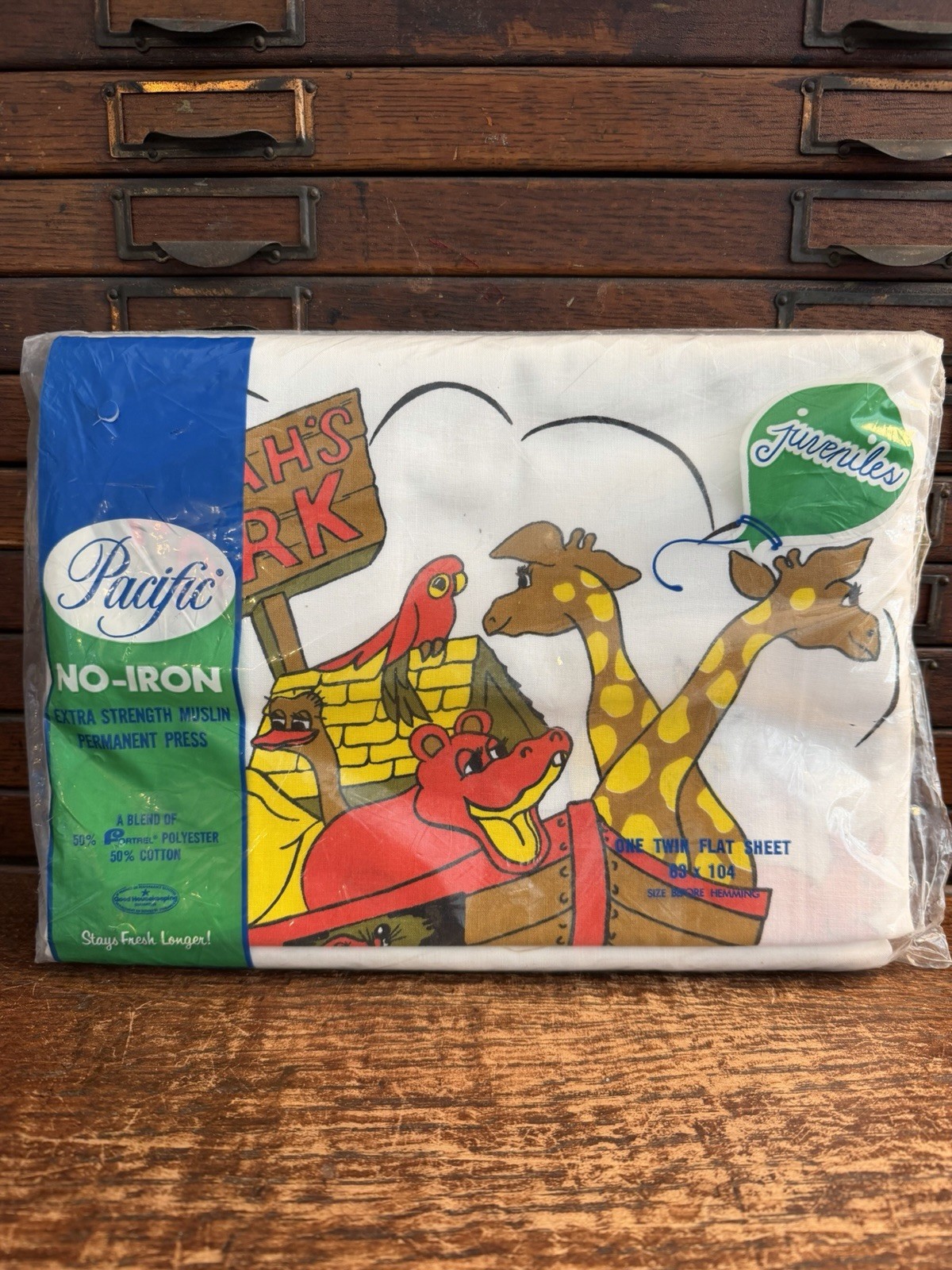 New Vintage Noah’s Ark Pacific Flat Twin Sheet NIP No-Iron Psychedelic Vtg Kids