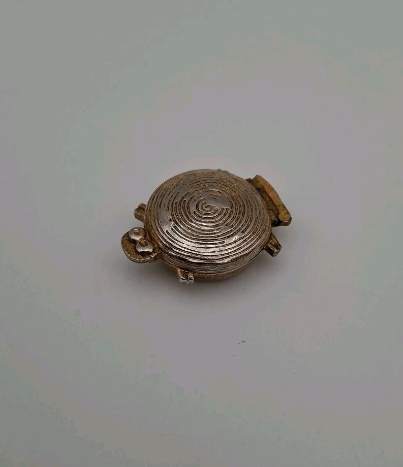 Vintage Perfume Solid Compact Signed Pauline Trigere Gold Hinged 1970’s Turtle