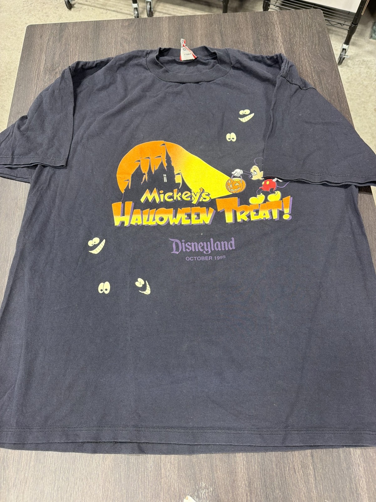 Vintage 1995 Disneyland Mickey's Halloween Treat T-Shirt Black Size XL Made USA