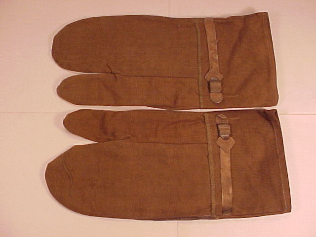 ORIG'L & VERY GOOD+ Condition WWI Doughboy Shooting Mittens w/ Trigger Finger