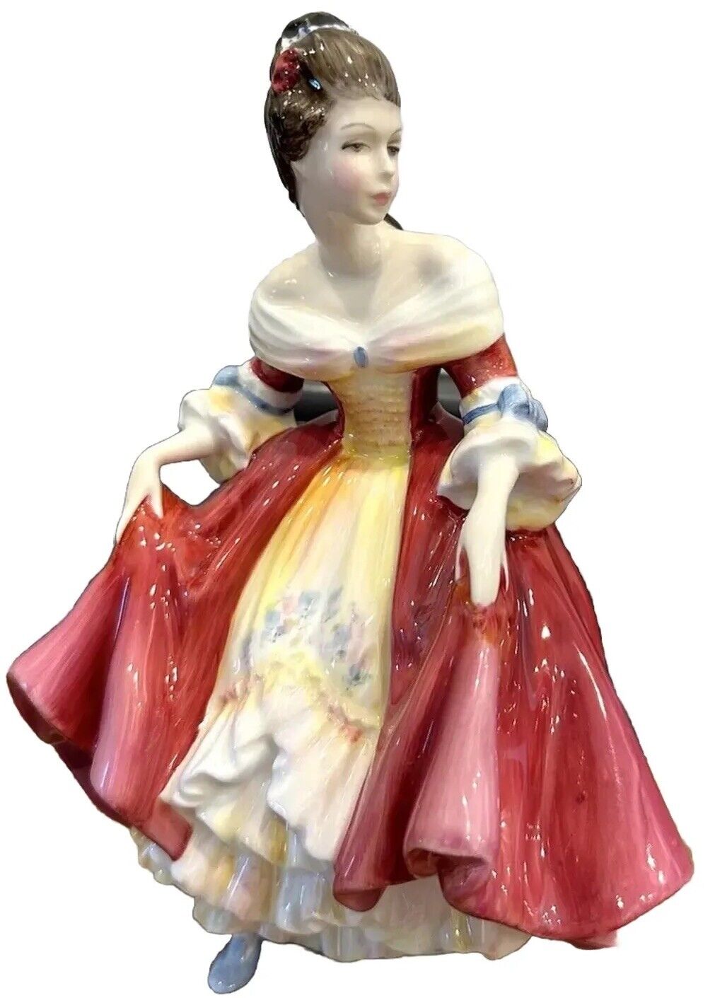 REAL 1957 Royal Doulton Figurine Southern Belle Modeled By Peggy Davies HN2229