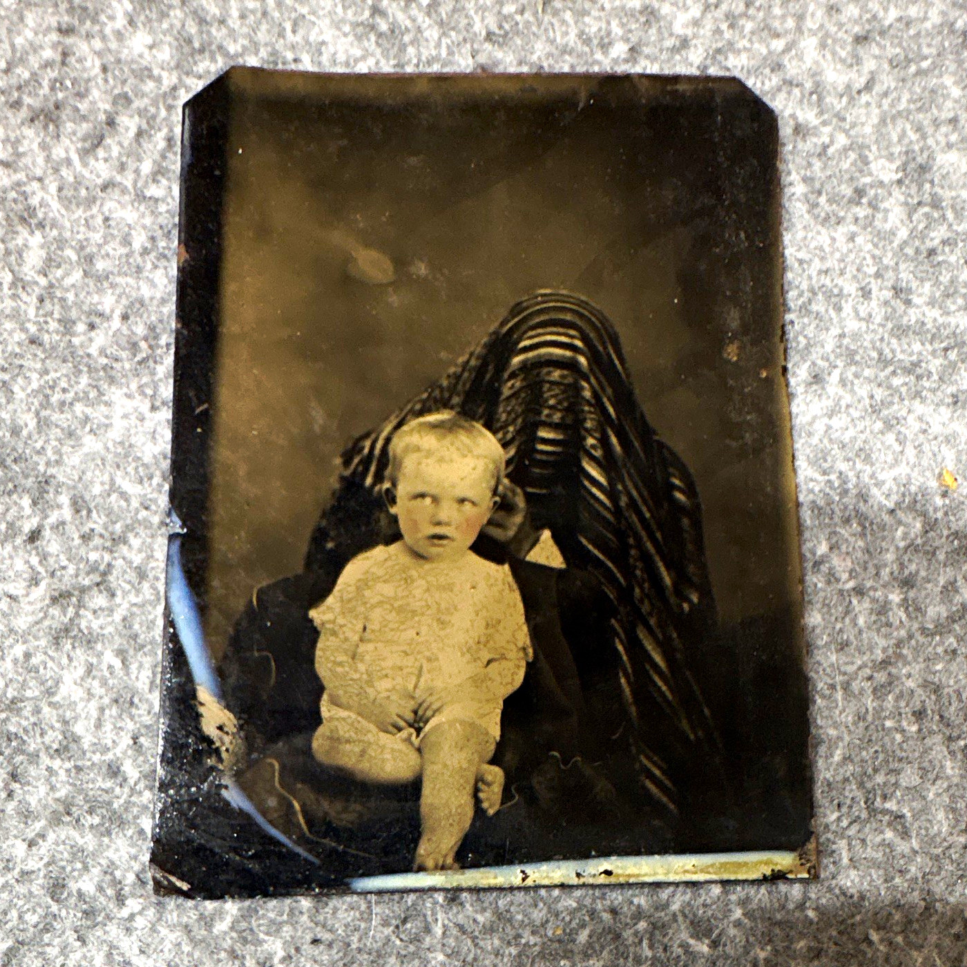 Hidden Mother tintype ULTRA RARE mother's hand is CLEARLY SHOWN+ Reaper Shroud