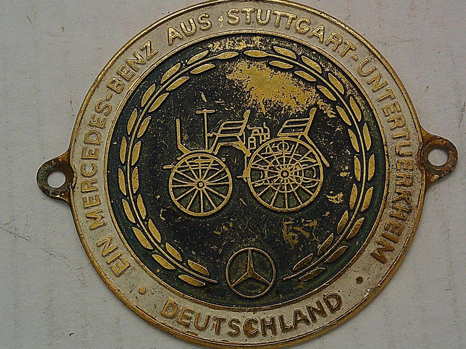 Vtg MERCEDES-BENZ European Delivery Program GRILLE / BADGE 2 3/4