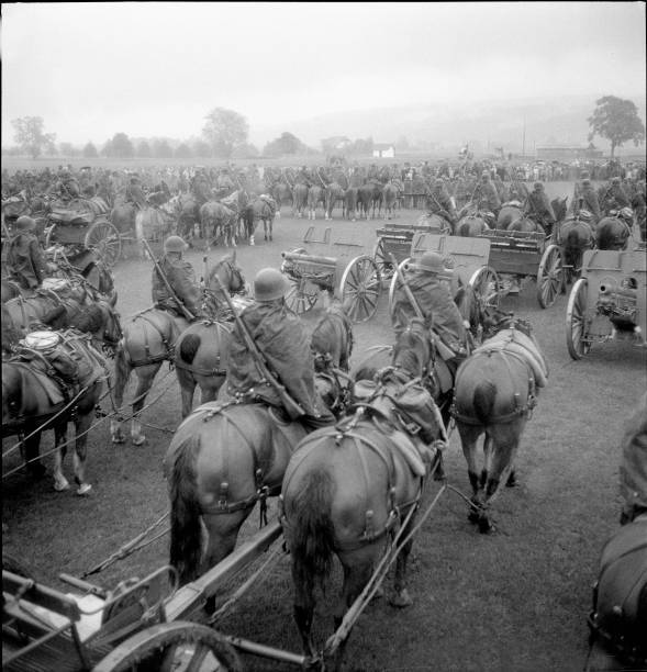Military parade of Thurgau field artillery Abt 21 Frauenfeld 1949 Old Photo 2