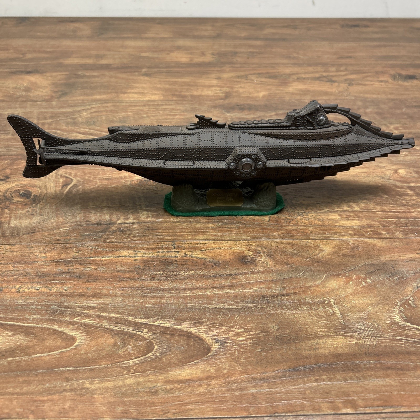 X-Plus Nautilus 20,000 Leagues Under The Sea Figure Disney Captain Nemo 2001 X-Plus Nautilus 20,000 Leagues Under The Sea Figure Disney Captain Nemo 2001
