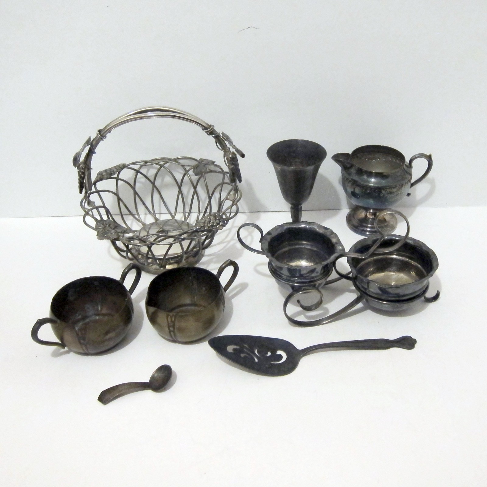 SILVER PLATED UTENSILS - Vintage Lot of 9 Items - Sugar Creamers Godinger Basket