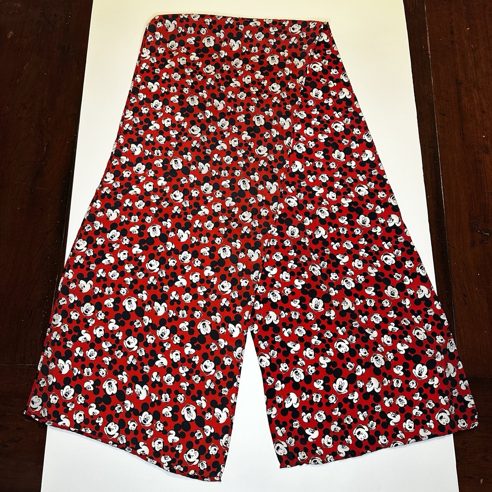 Vintage Disney Mickey Unlimited Mickey Mouse Faces Scarf 10x50 Inches