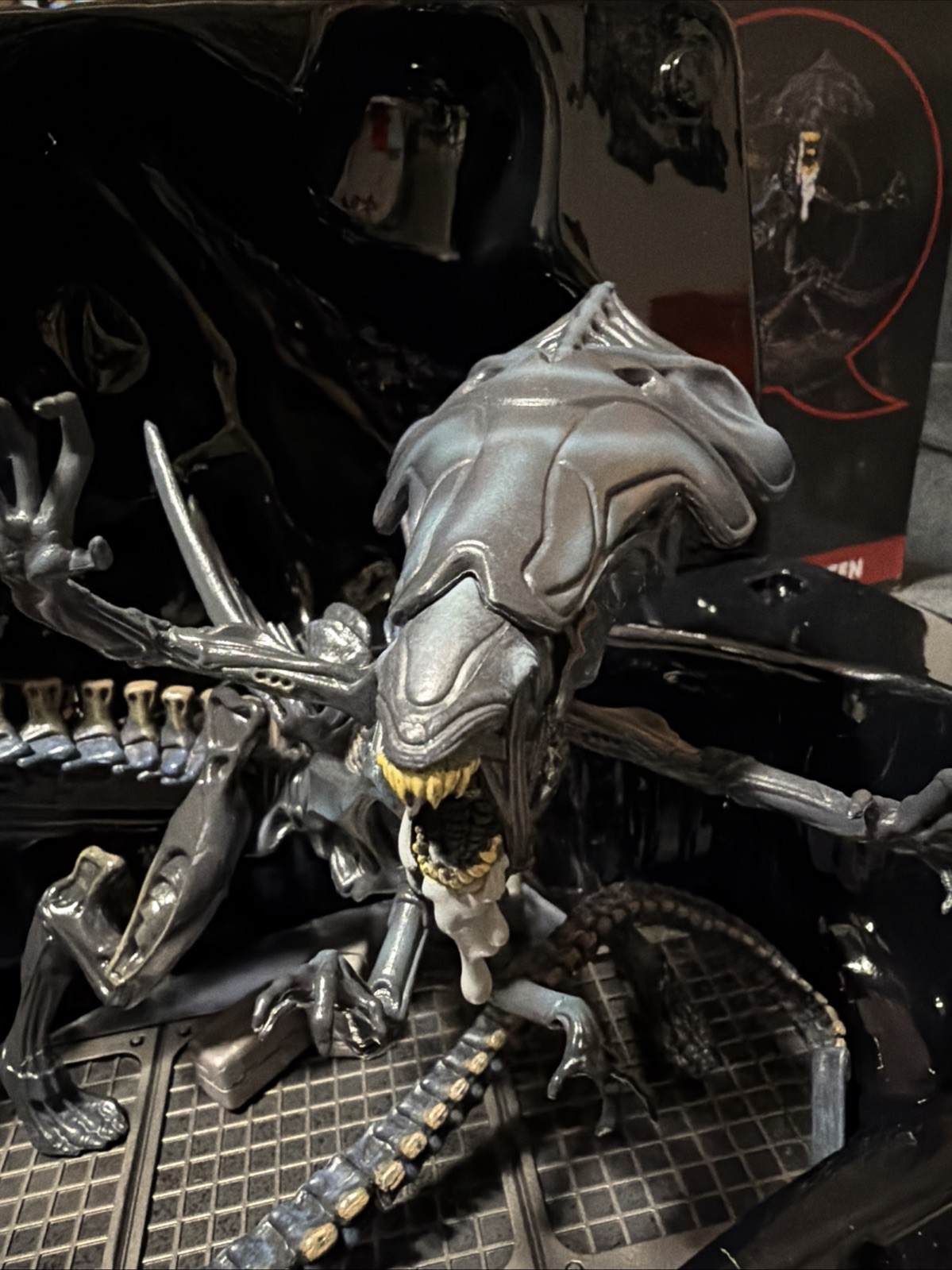 Aliens Alien Queen ~ SEALED Q-Fig Max Elite 8”