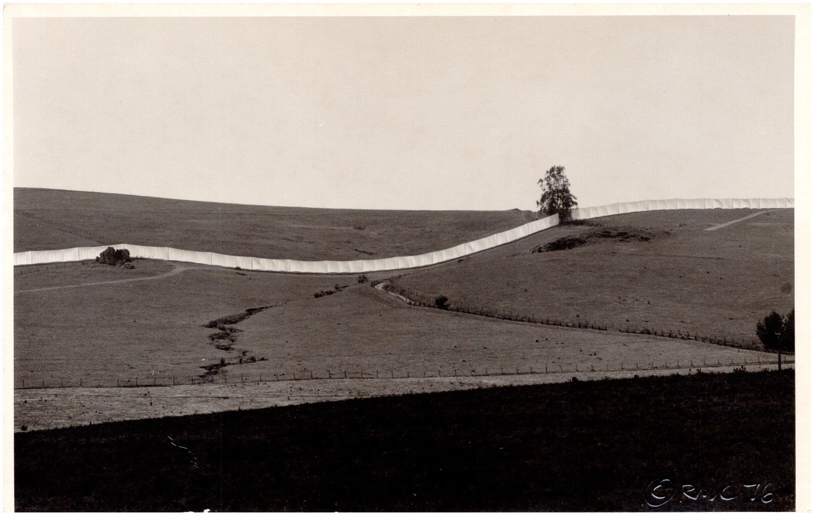 Running Fence by Christo & Jeanne-Claude California Art 1976 RPPC Postcard Photo