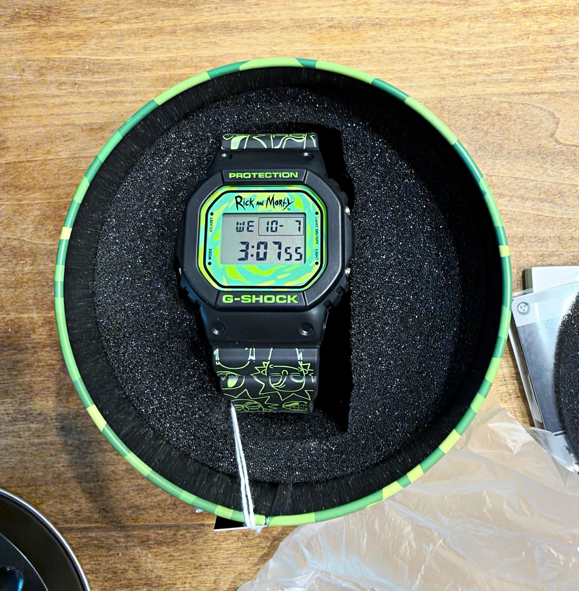 Casio G-SHOCK Rick and Morty Digital Watch 200m Shock Resist Box Papers